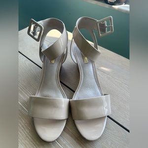 Louise et Cie Wedges.